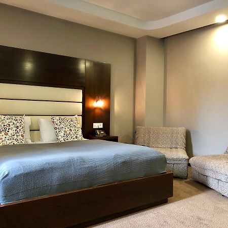 וינה Hotel Cryston מראה חיצוני תמונה