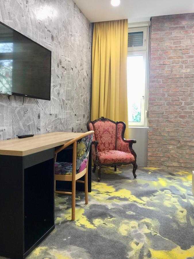 וינה Hotel Cryston מראה חיצוני תמונה