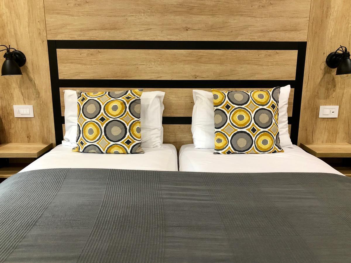 וינה Hotel Cryston מראה חיצוני תמונה