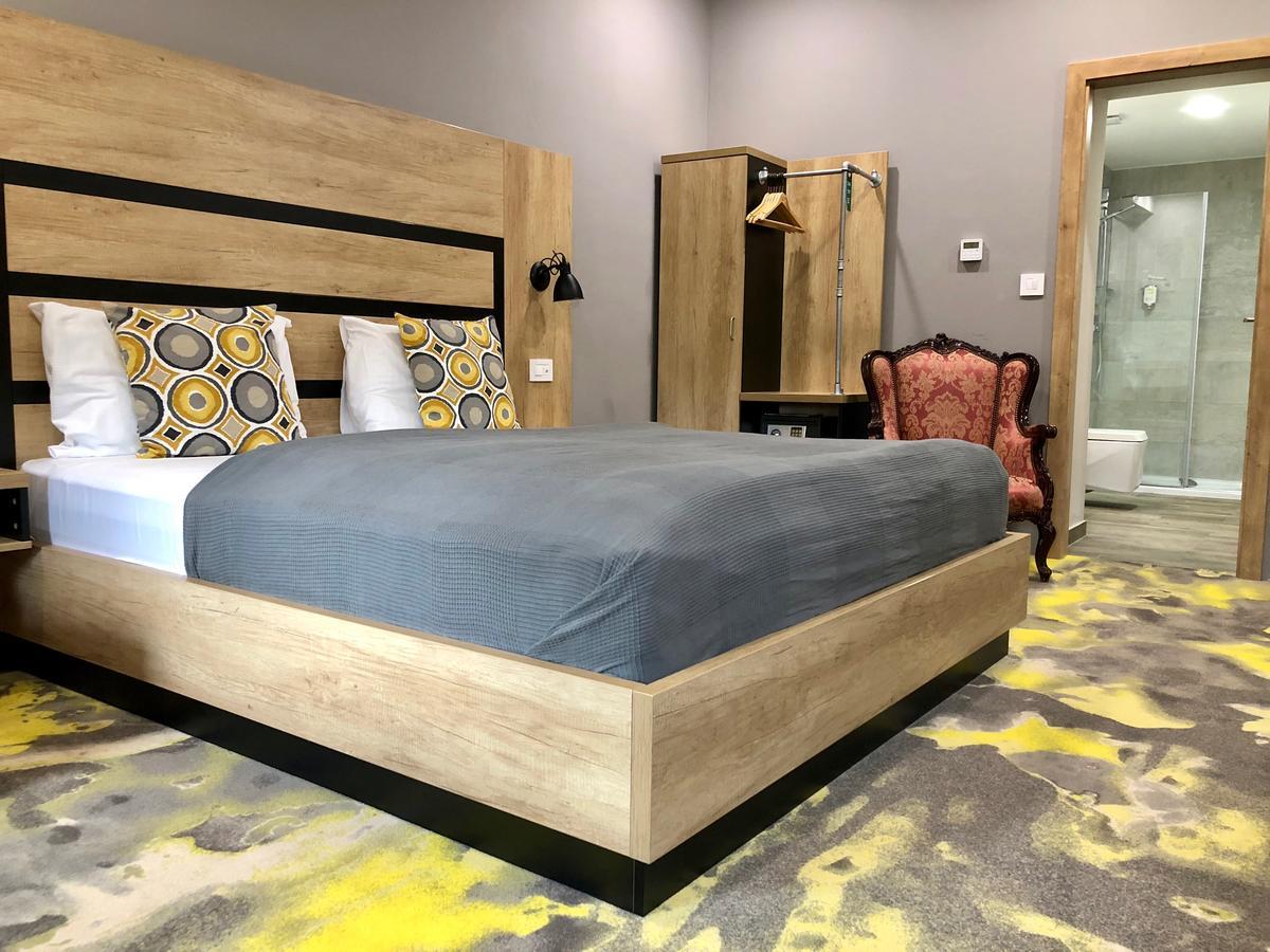 וינה Hotel Cryston מראה חיצוני תמונה