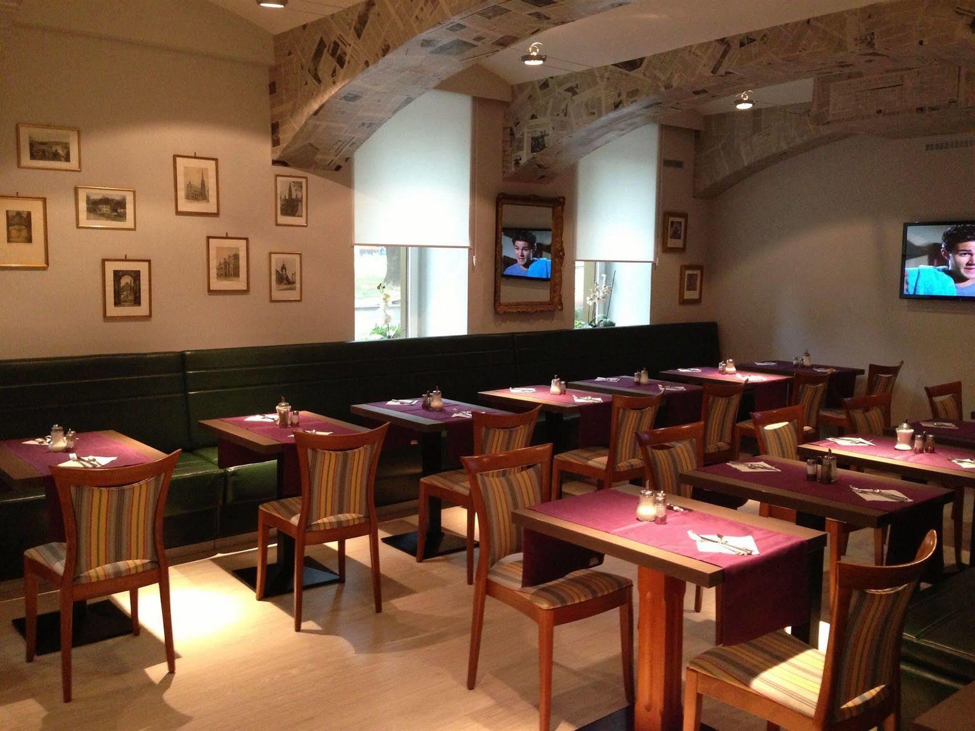 וינה Hotel Cryston מראה חיצוני תמונה